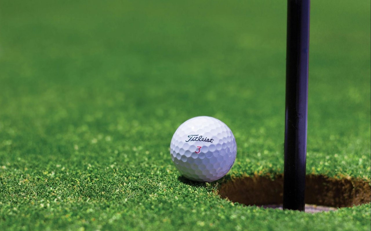How the Tom Weiskopf and Jack Nicklaus Golf Courses Compare in Big Sky