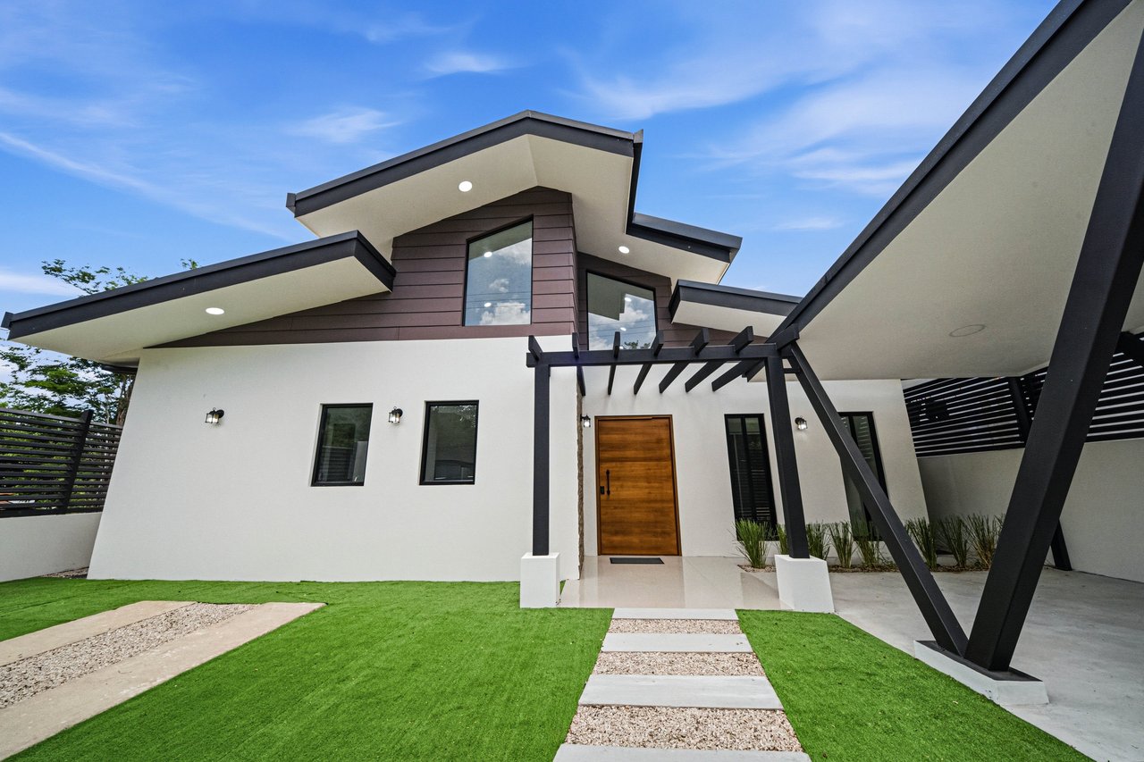 Villa Serena | Modern Luxury Home with Owner Financing Available in Playa Potrero