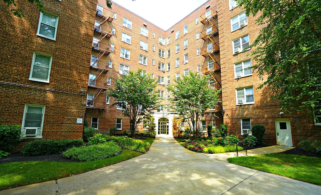 72-81 113th Street Unit: 5F