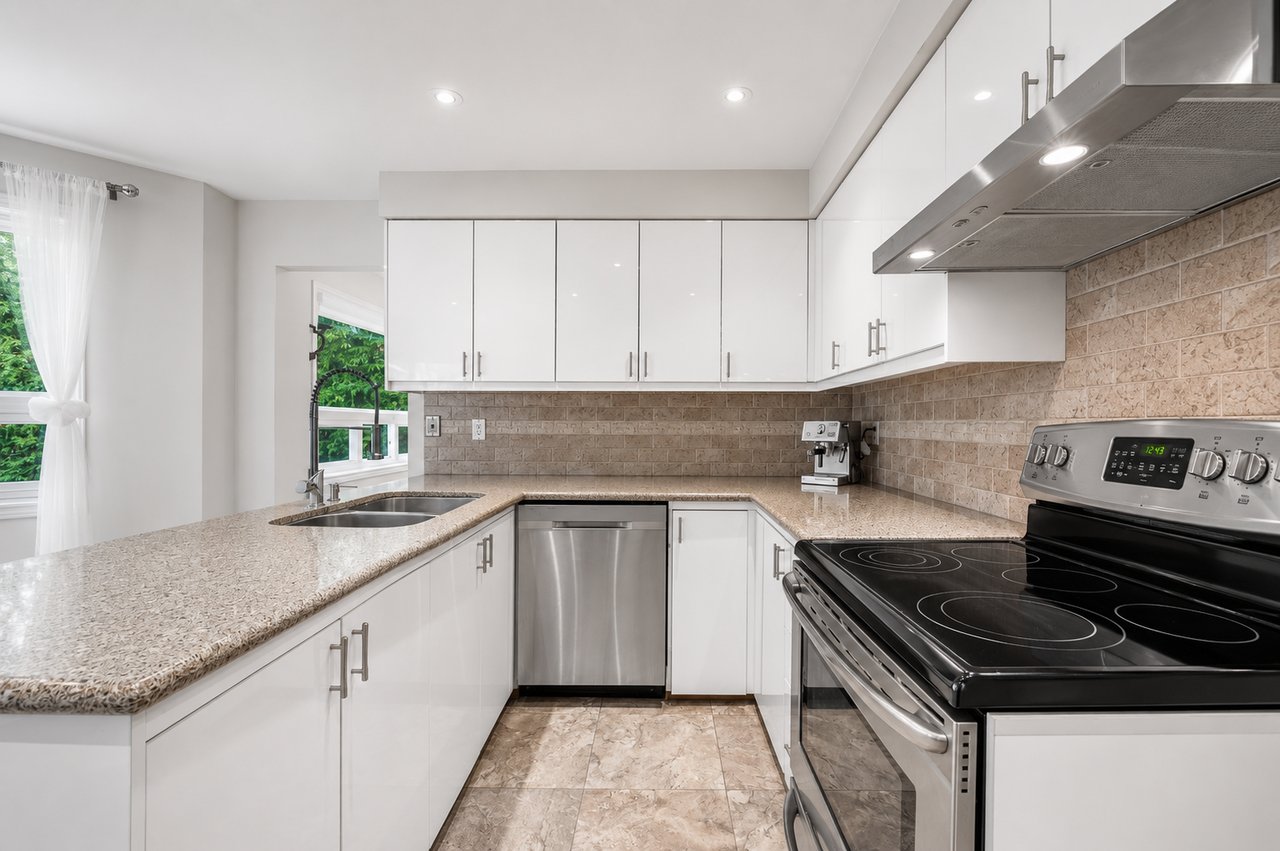 16 Wainwright Ave