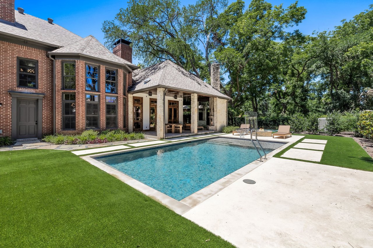 5620 Walnut Springs Ct