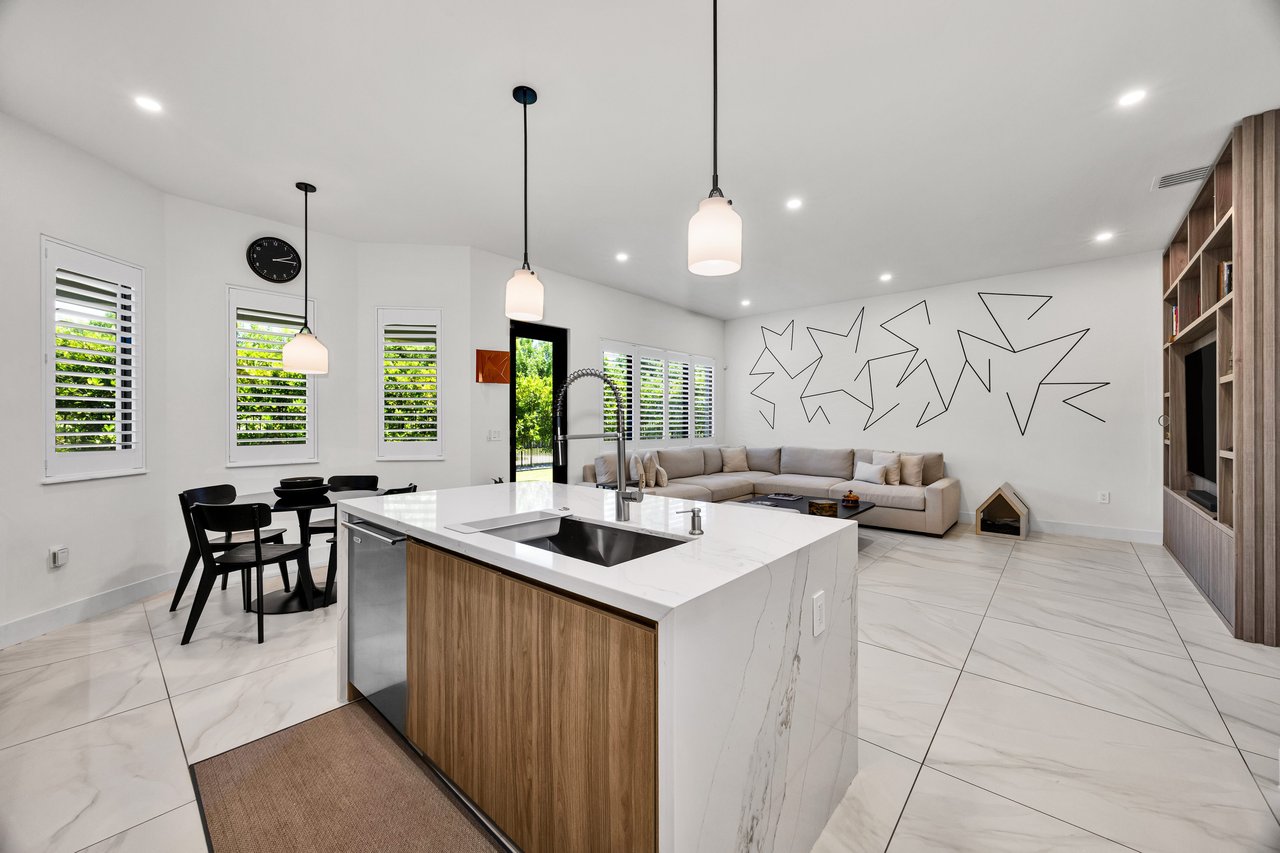 Modern Luxury Living Near Pinecrest