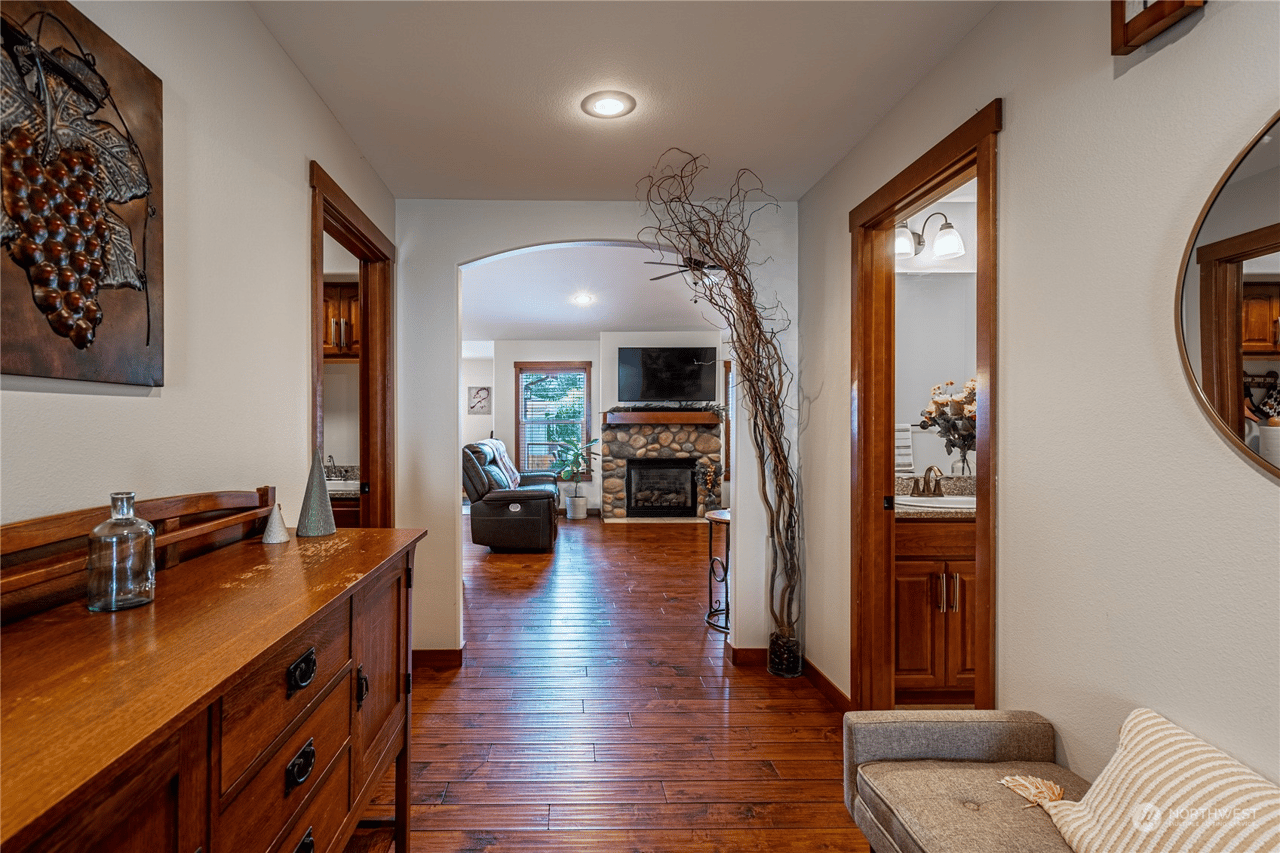 393 Ridgewood Dr