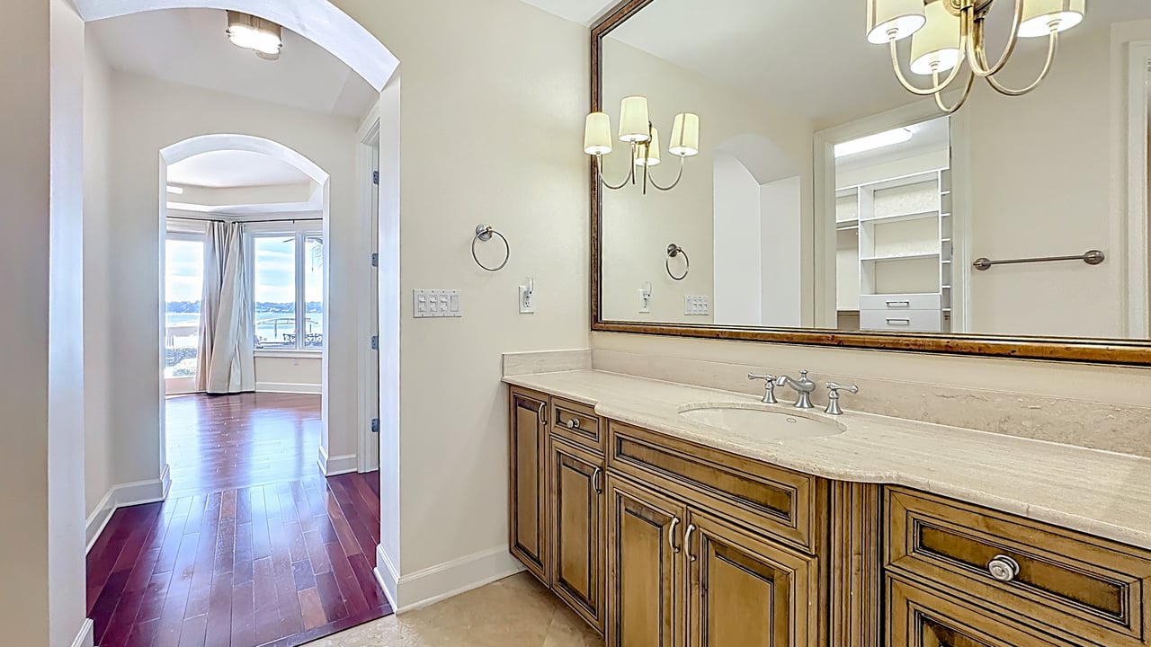 Elegant Lake Virginia Residence in Winter Park's Perle du Lac