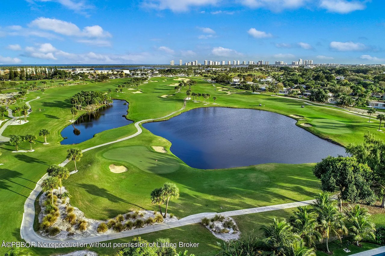 541 Greenway Dr, North Palm Beach, FL 33408