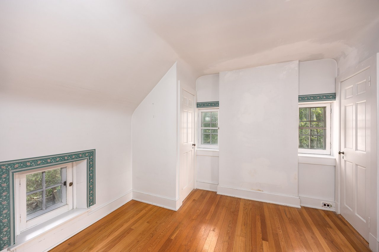 401 Woodmont Road