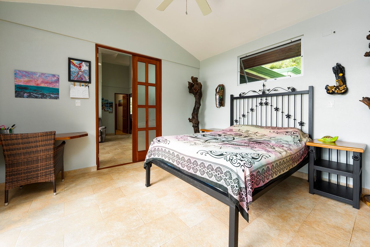 CASA TORTUGA – LAGUNAS OCEAN, MOUNTAIN, AND SUNSET VIEW HOME