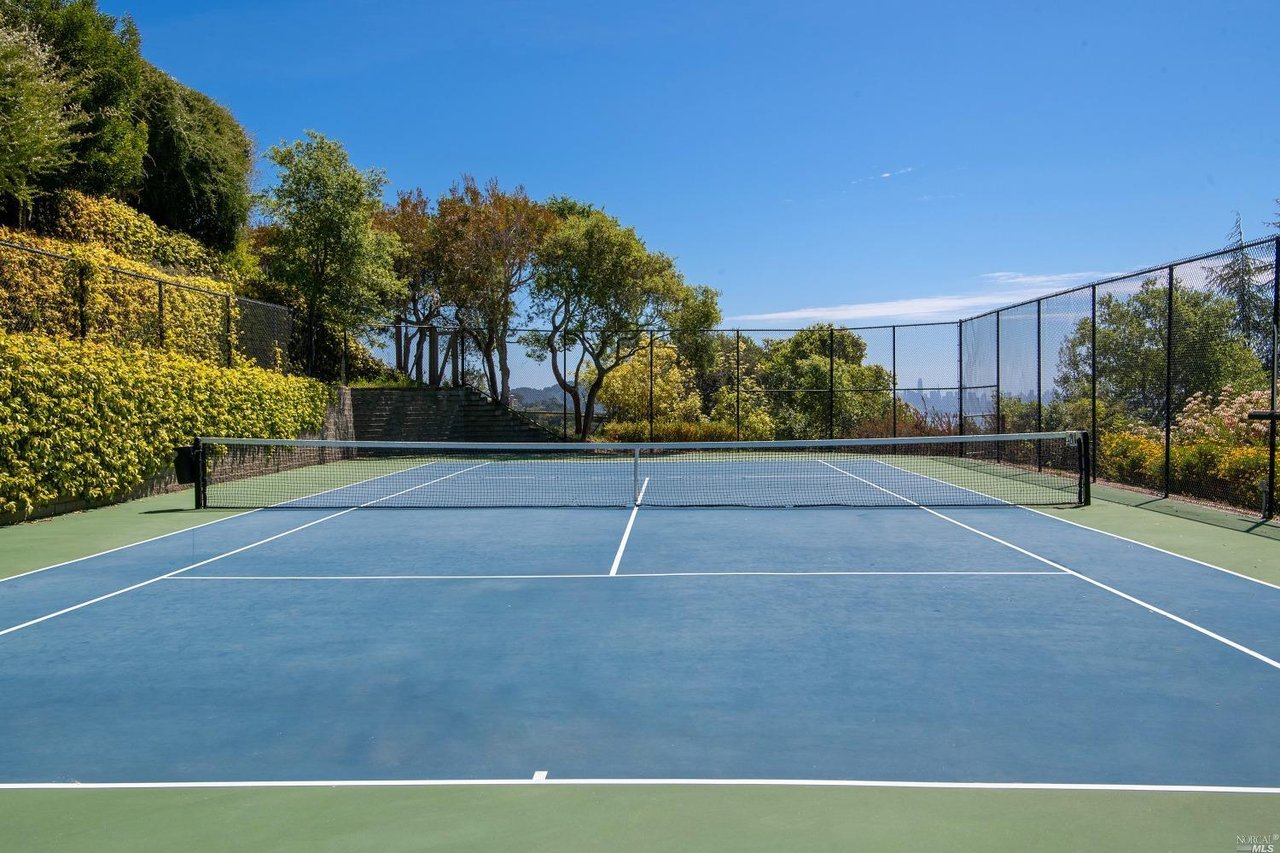 106 Mount Tiburon Rd