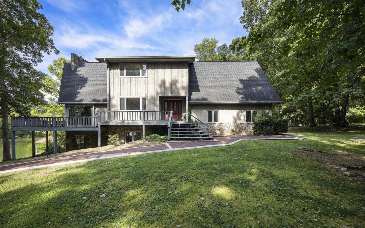 Wallace Luxury Spotlight | 170 Bayview Drive Ten Mile, TN 37880