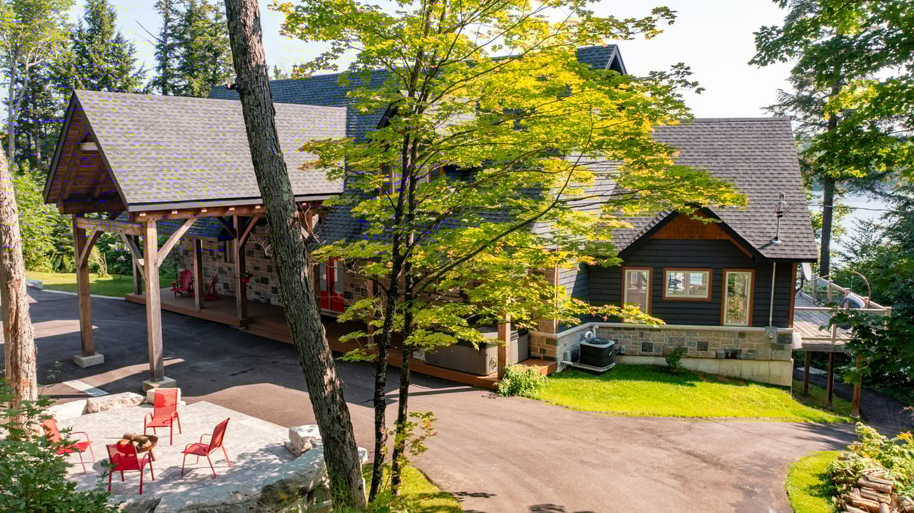 15 GORDON POINT LANE