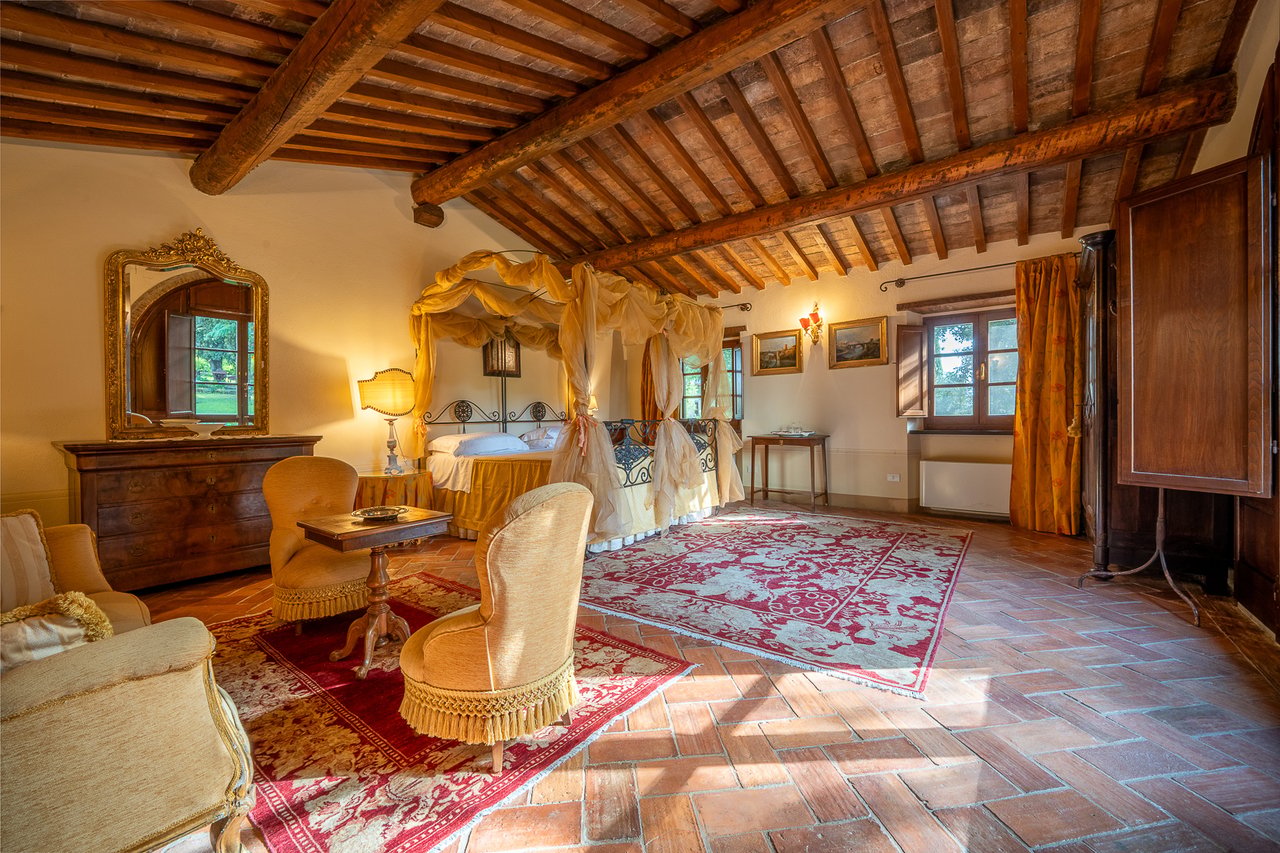 VILLA MECENATE