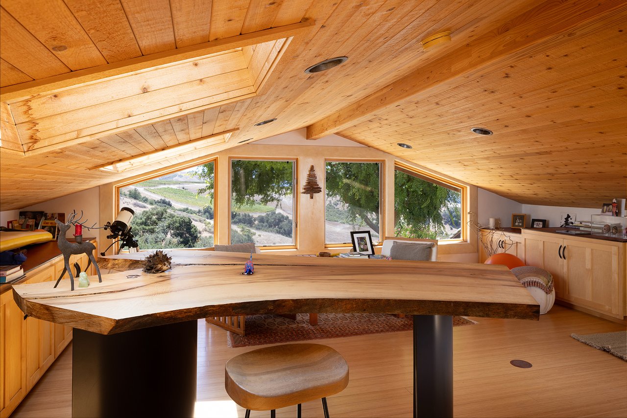 Private Hilltop Sanctuary