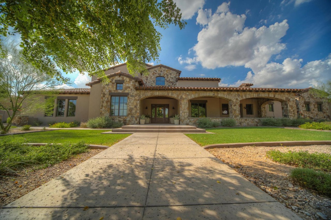 9856 E LEGACY LANE