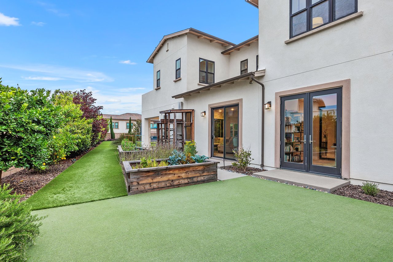 6190 Sagebrush Bend Way