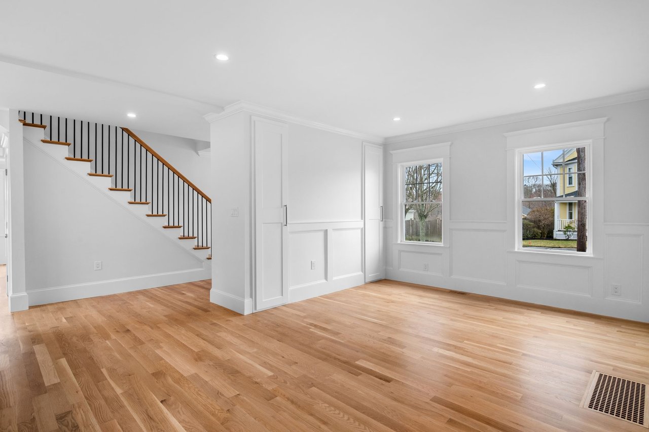 36 Rockaway Ave
