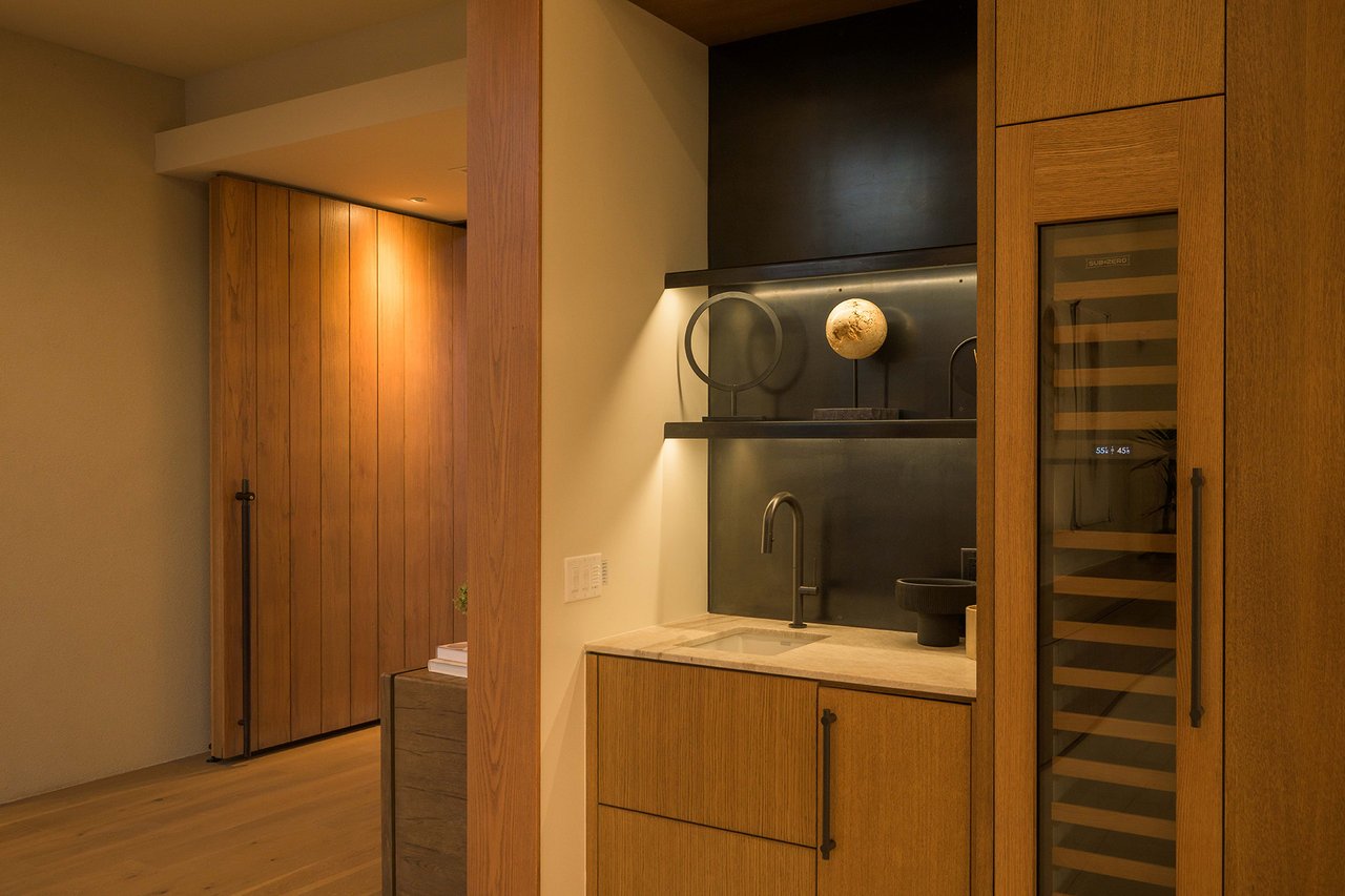 5287 N INVERGORDON Road