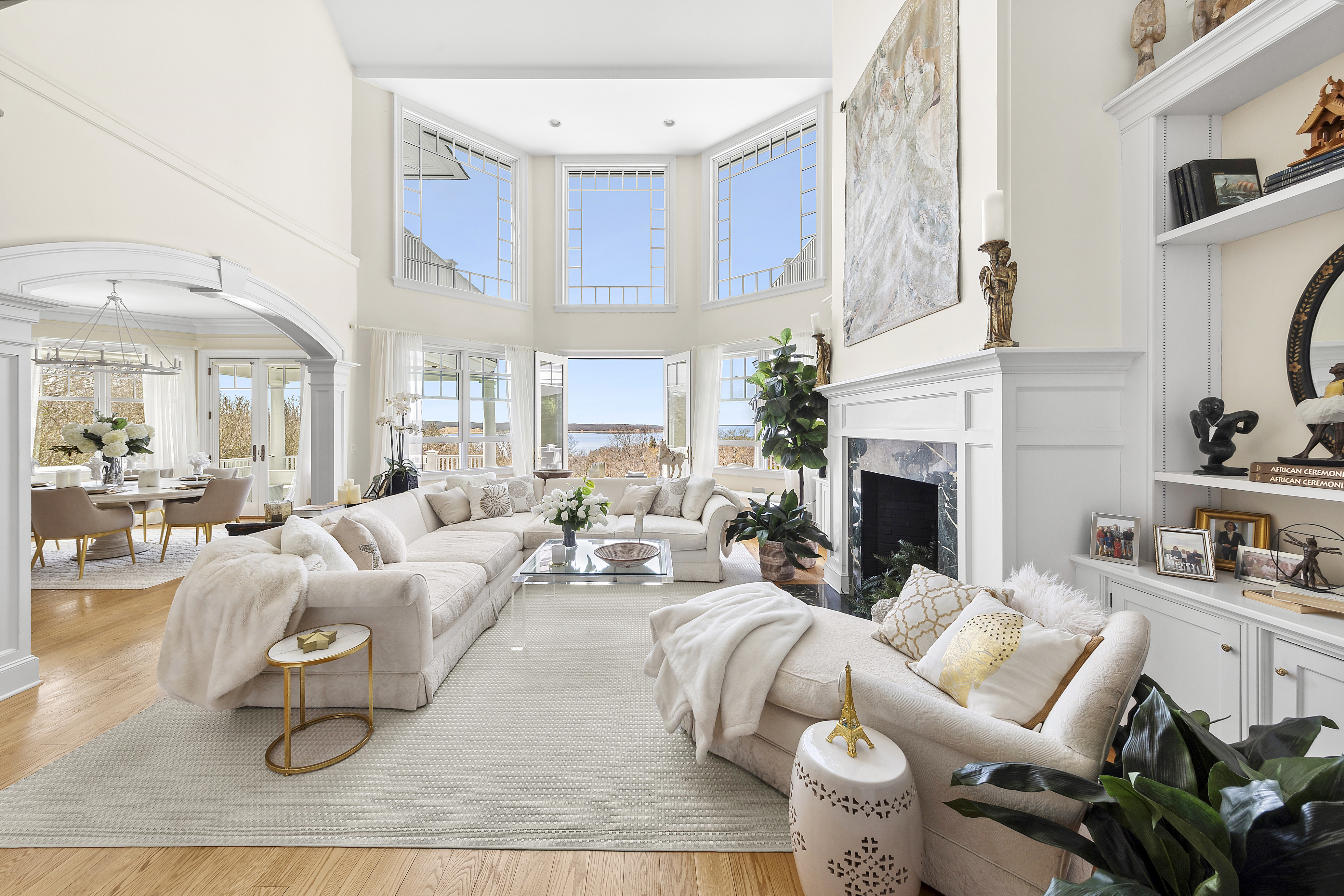 16 Beech Hollow Court