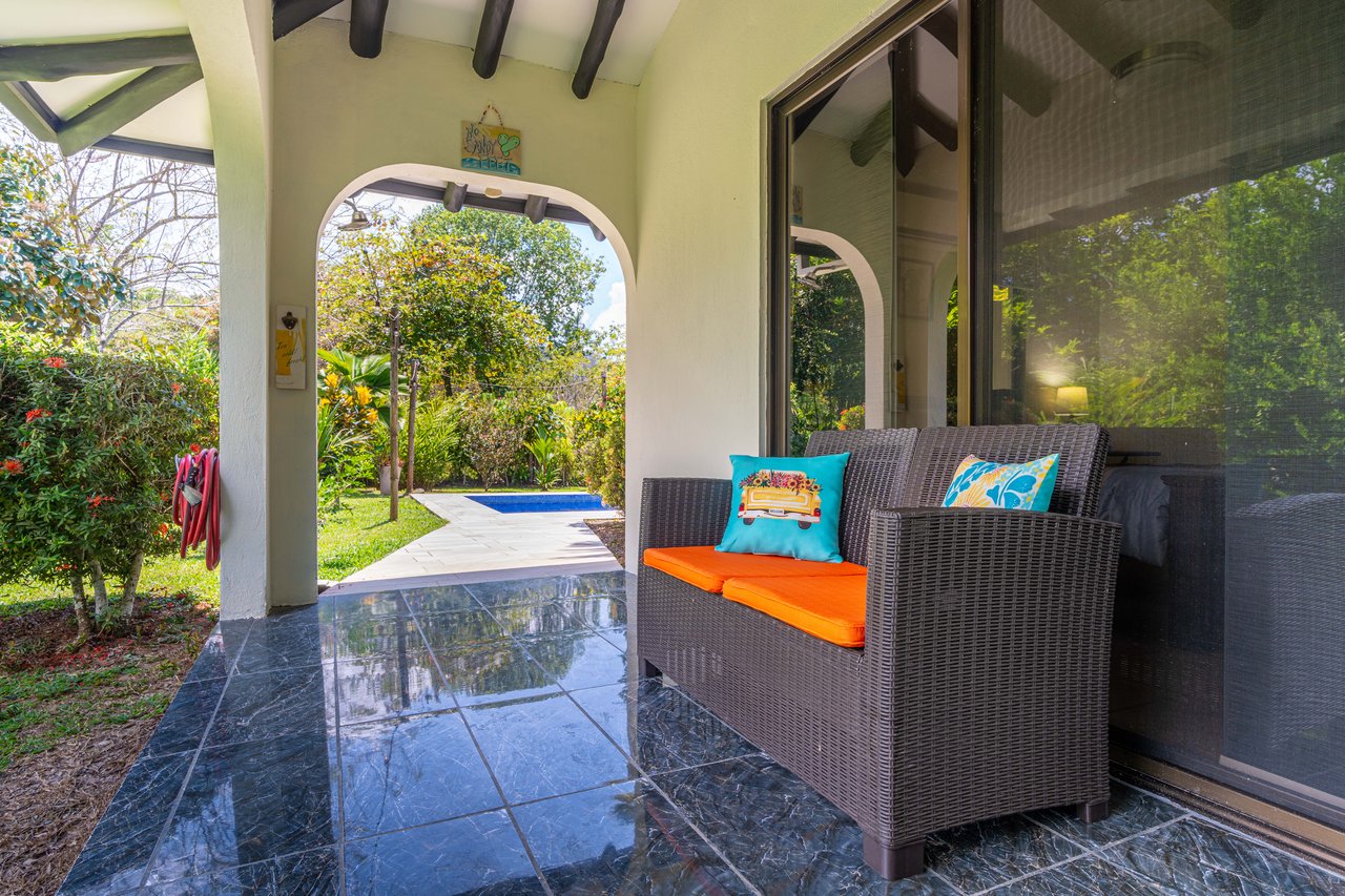 Beautiful Casa Tucán Escape, Tres Rios,  Gorgeous Mountain View with Room to Build!