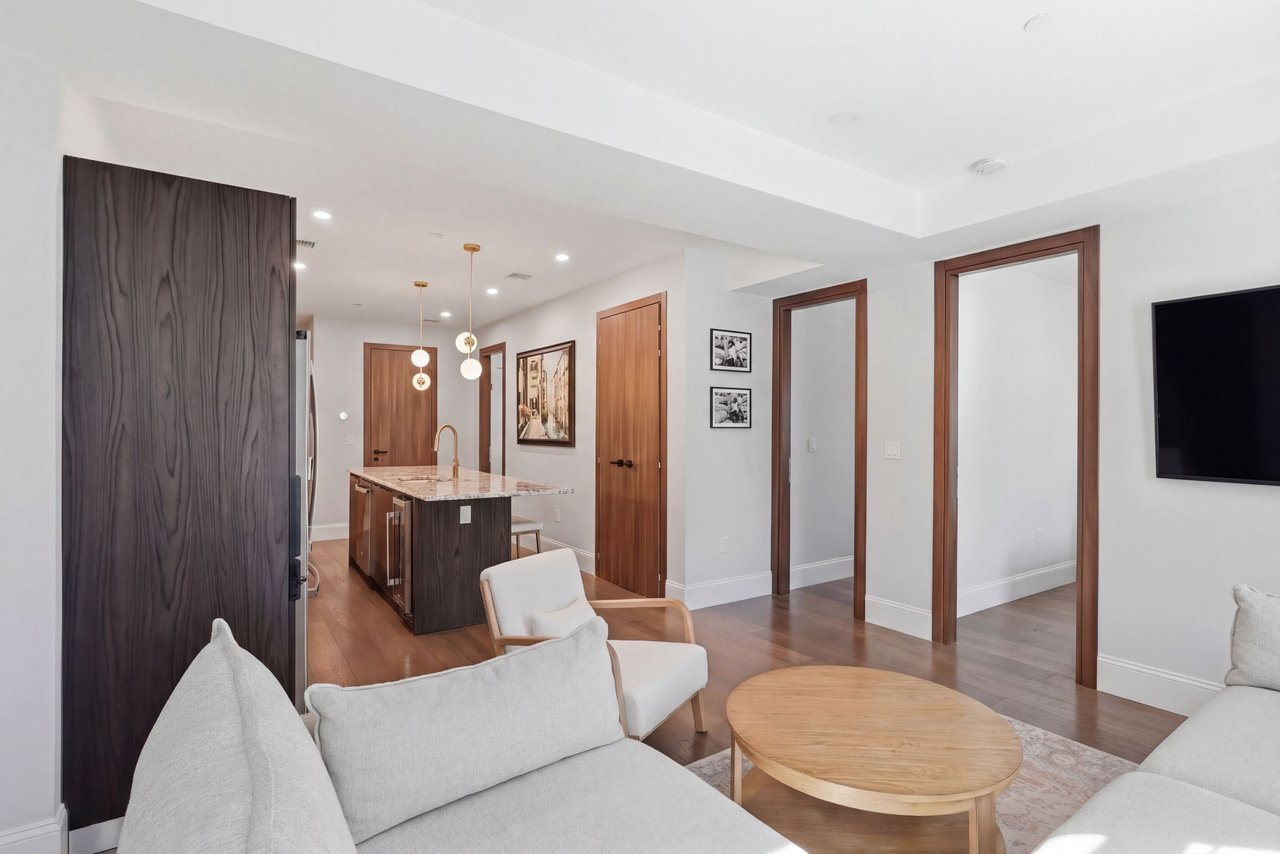 32 Pearl St