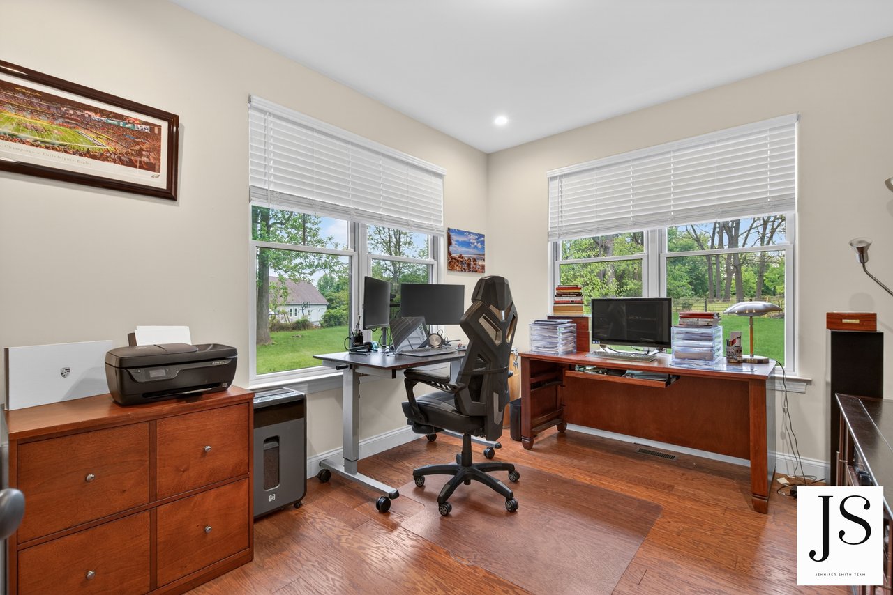7 Overfield Ln, Glen Mills, PA 19342