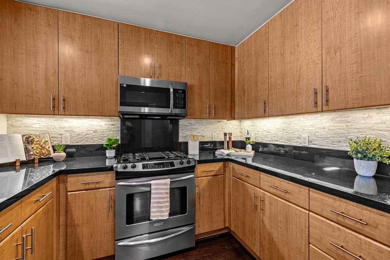438 West Grand Ave #410