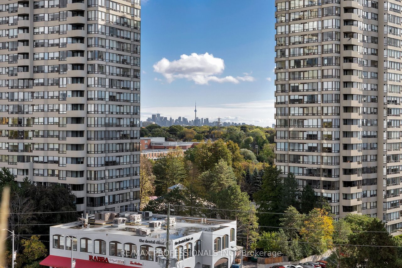CONDO LIVING IN LUXURY 