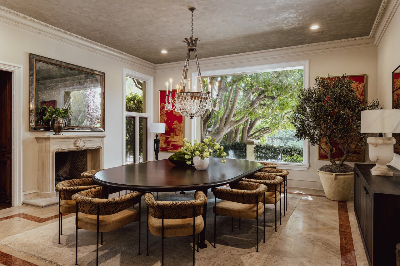 3364 Clerendon Rd, Beverly Hills 