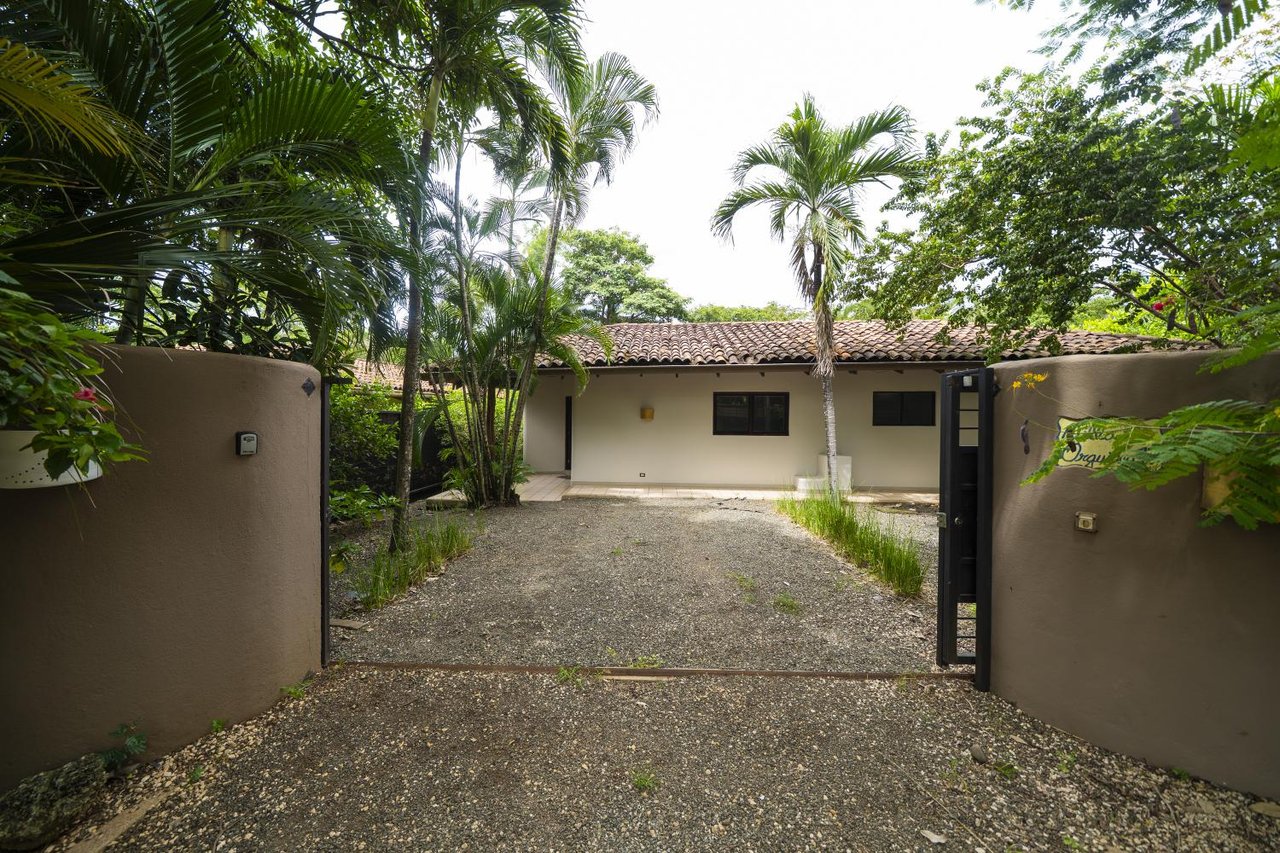 Villa Orquidea #17 | Charming 2-Bedroom Tropical Villa with Private Pool, Steps from Playa Langosta