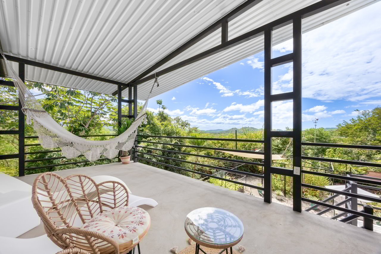 Casa Brillante & Casita Cinco Playas | Modern Home with Guest Casita, Pool & Mountain Views in Huacas