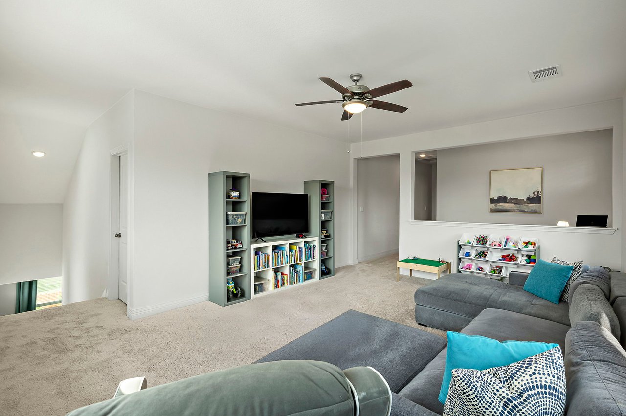 Contemporary Sweetwater Stunner
