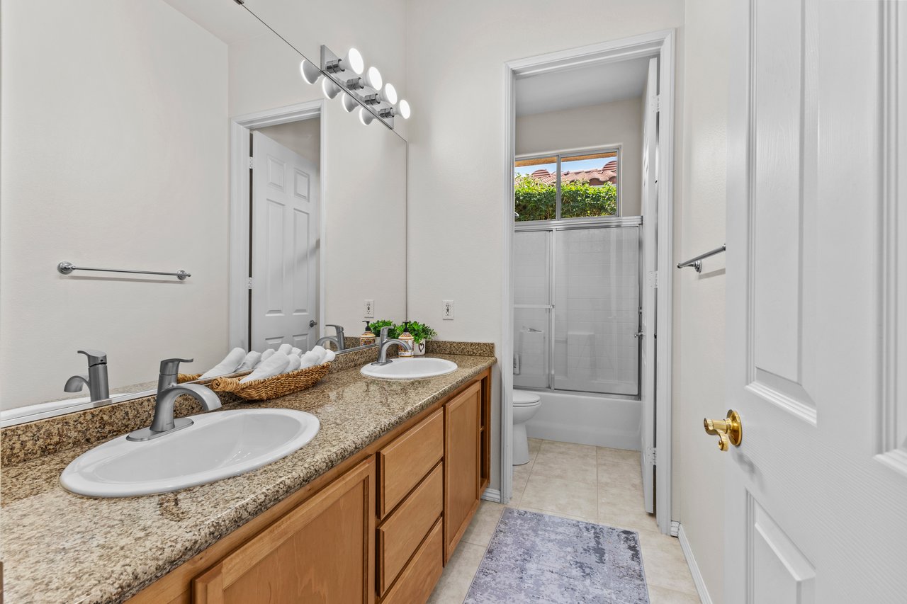 44475 Grand Canyon Ln