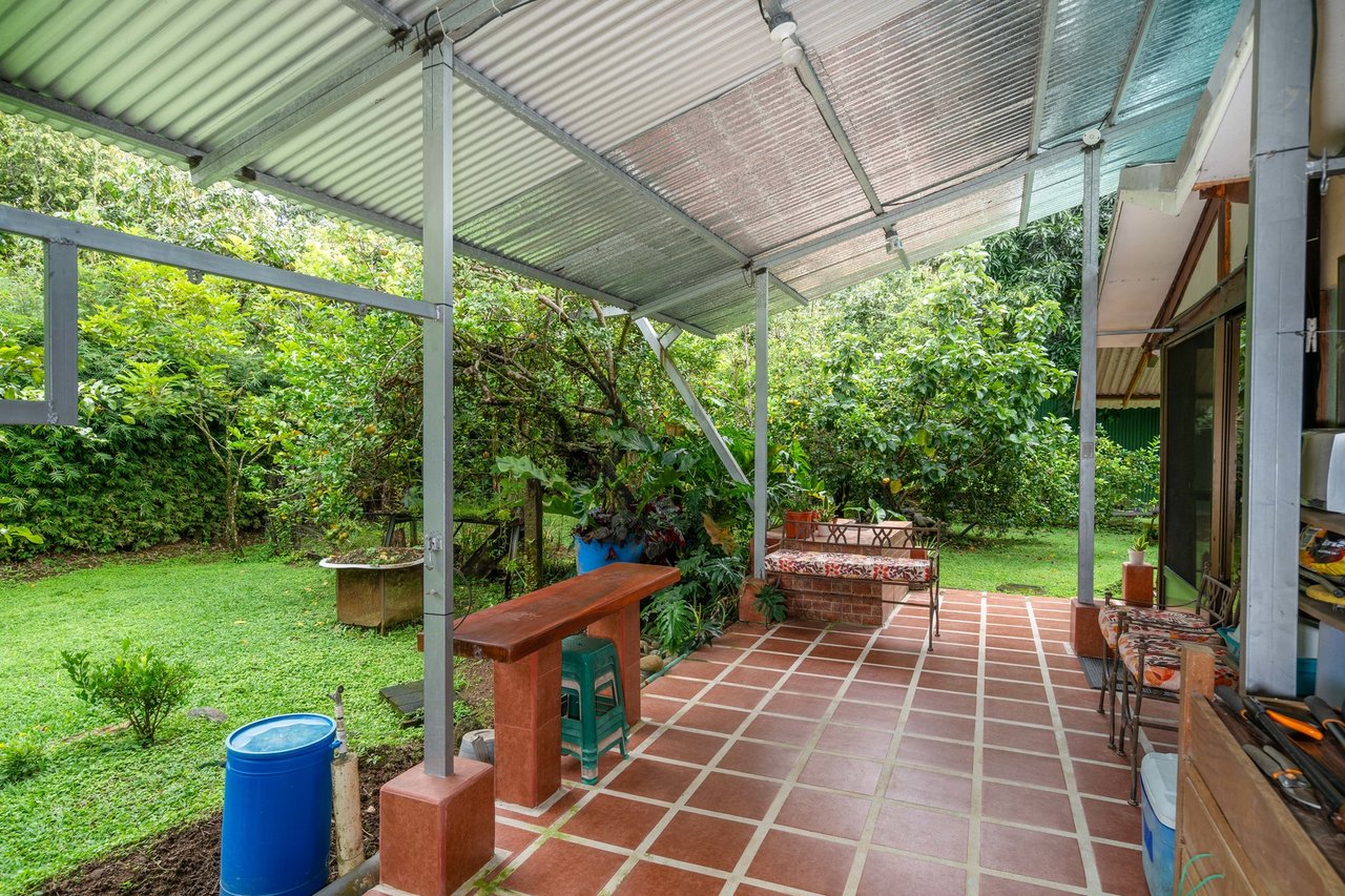 Gated Coastal Beach House, Manuel Antonio, Puntarenas