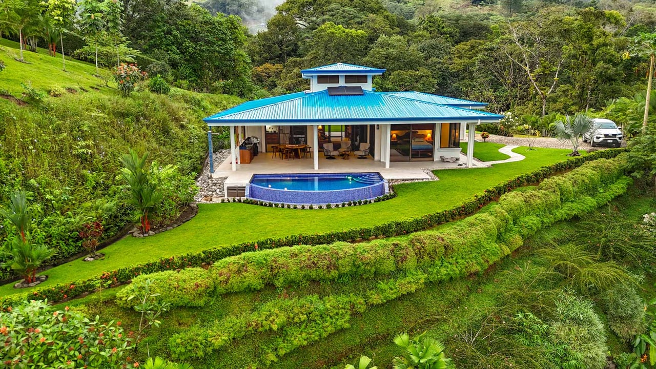 Private 2-Bed Hacienda with Ocean & Mountain Views, Pool & Development Potential in Ojochal