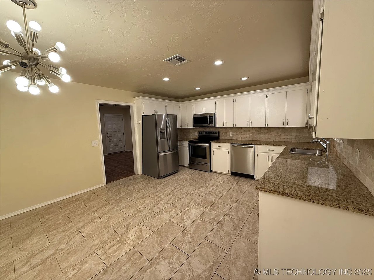 116 SW 5th St