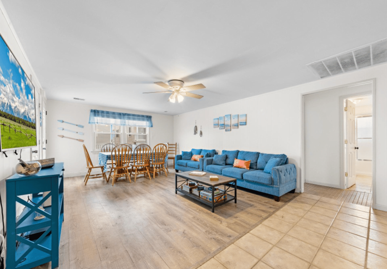 18 E Dupont Ave, Brant Beach (Top Floor)