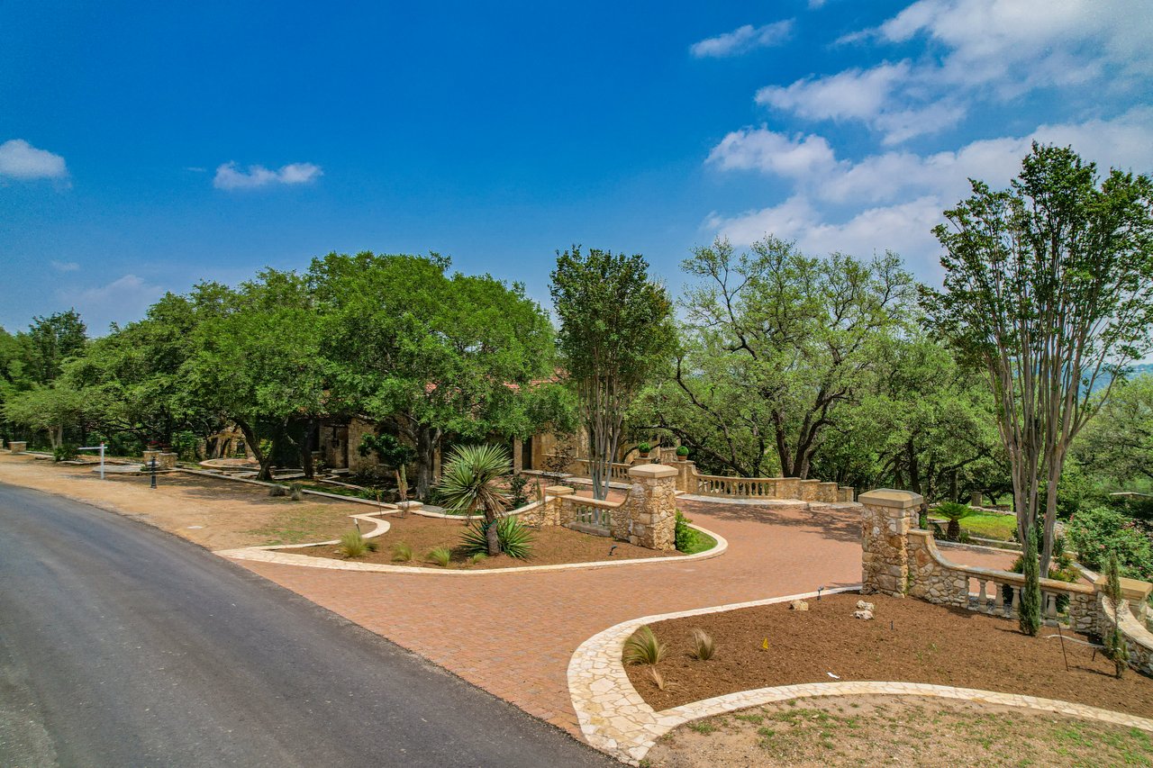 3601 Toro Canyon Rd