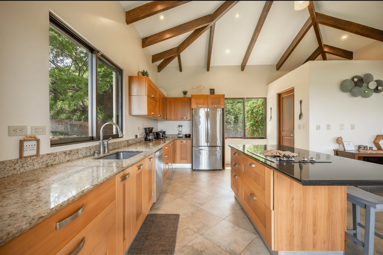 Casa de la Promesa | Mediterranean-Style 5BR Ocean-View Villa in Vistas de Flamingo 