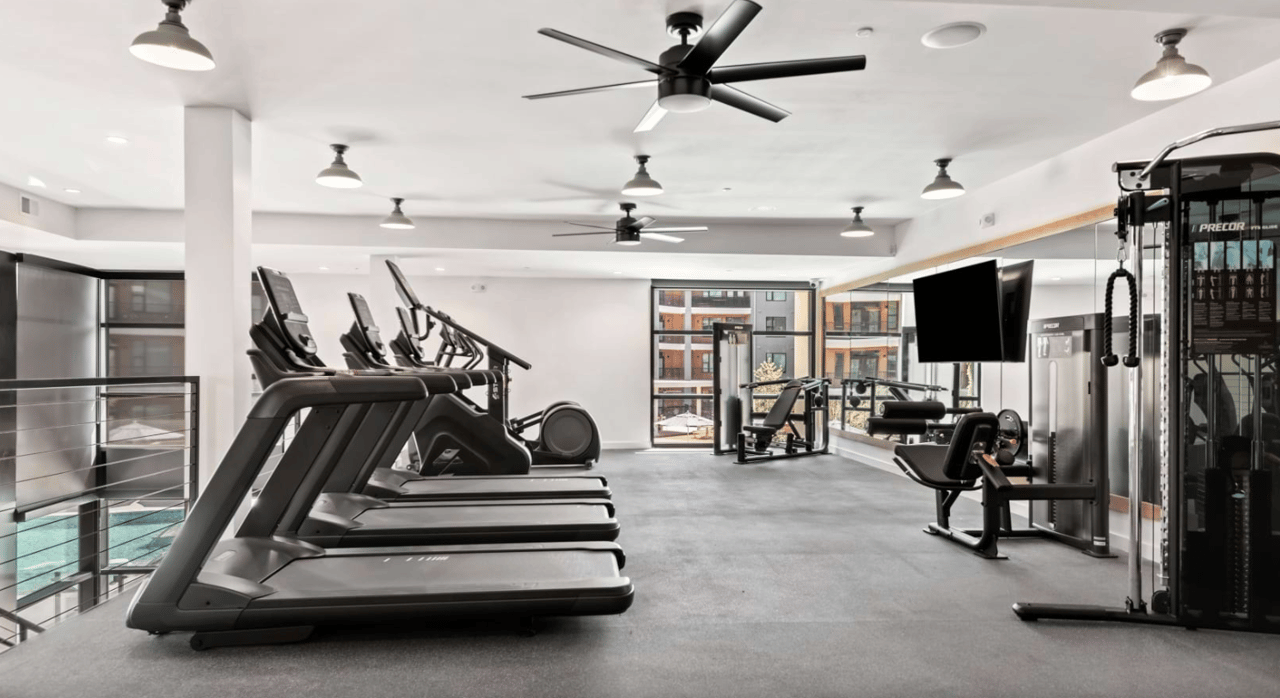 Lease today-Live up to 8 weeks for FREE!