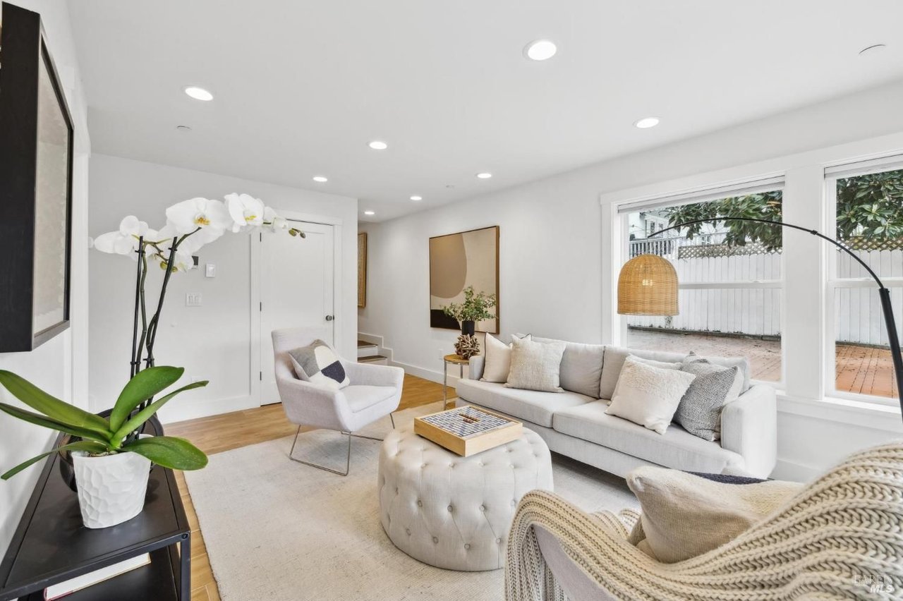 27 Rutherford Ave