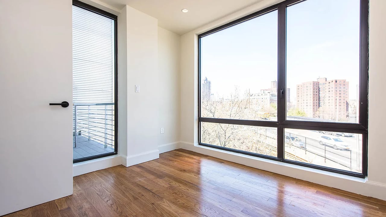 1 Duffield St 418