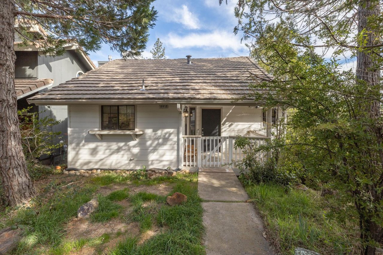 50850 Smoke Tree Trl, 