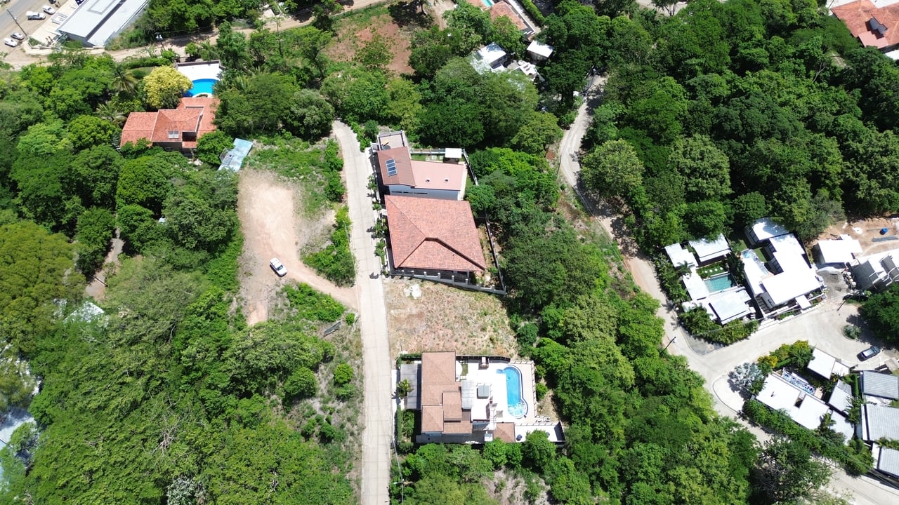 525.12 M2 Ocean View Lot with Water - Tamarindo