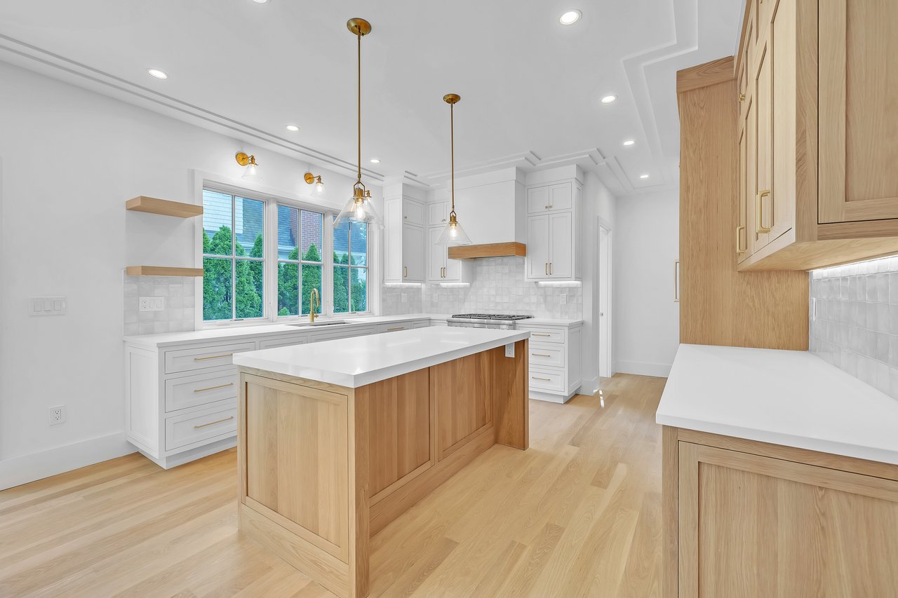 133 East Ave, Unit B 