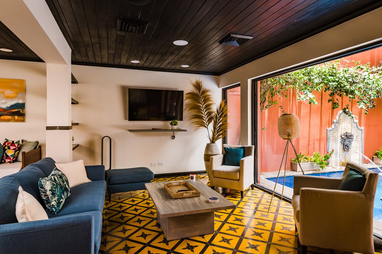 Villa Cerca del Mar 5 | Beach House in Highly Coveted and Intimate Development in Tamarindo/Langosta