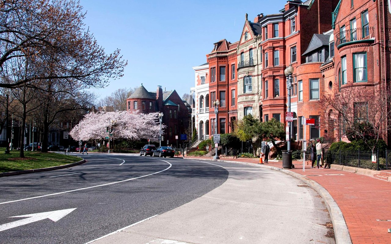 Capital Living: Exclusive Homes and Sophisticated Lifestyles in Washington DC