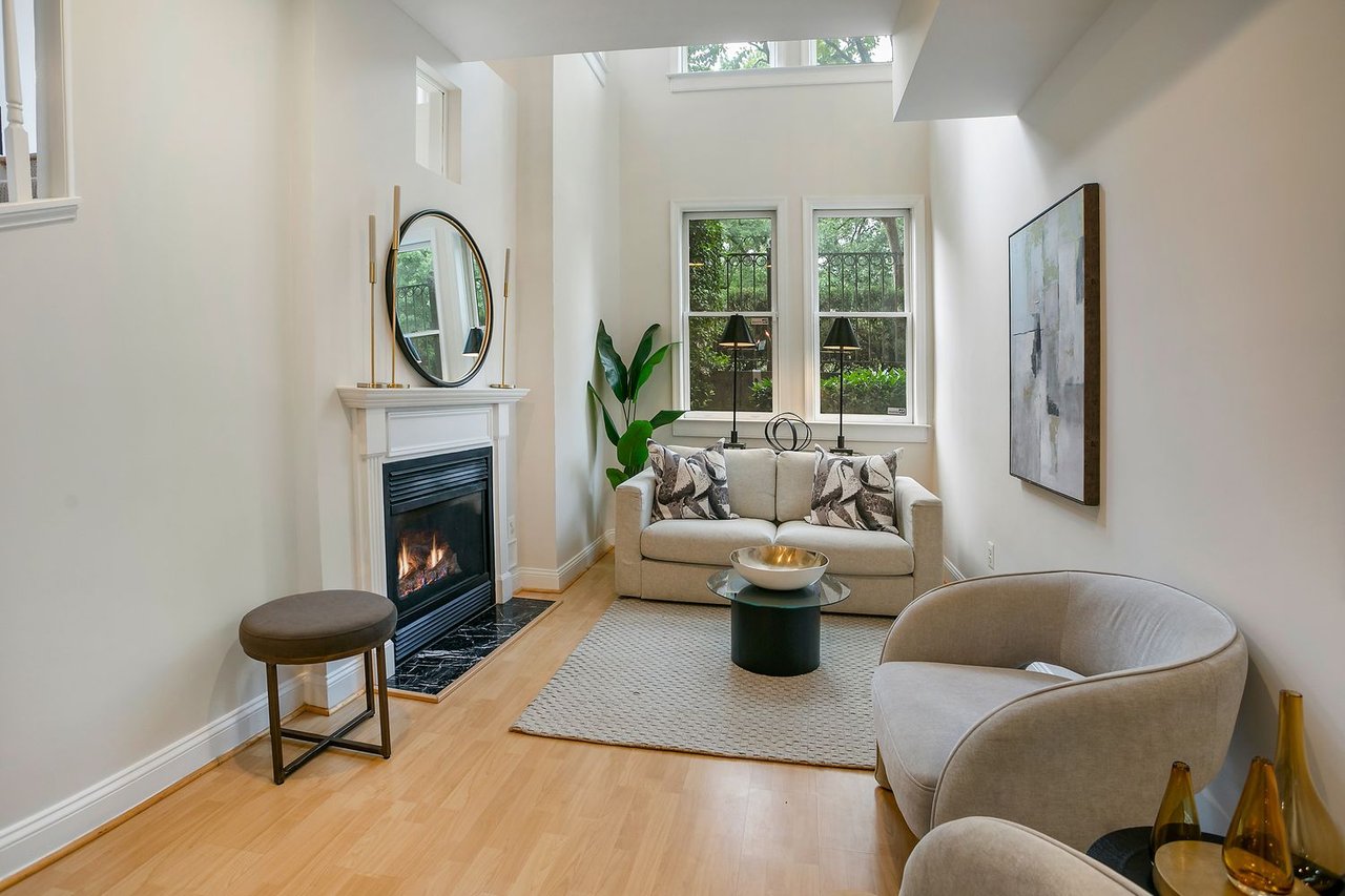 27 Logan Cir NW, Unit 5