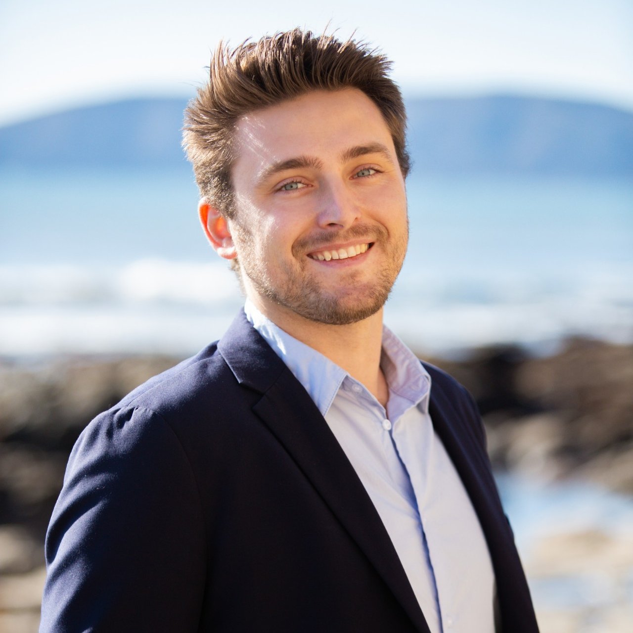 Kelly Kirkpatrick-Peet Santa Barbara, CA Real Estate Agent Headshot