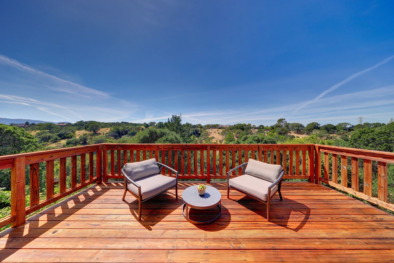 Expansive & Private Novato Estate