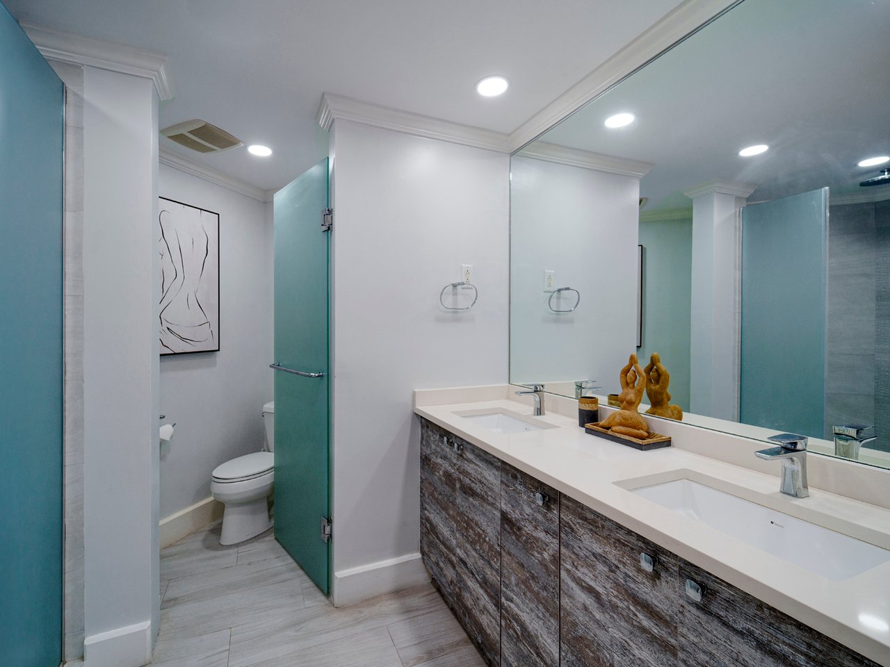 Sapphire Beach 213