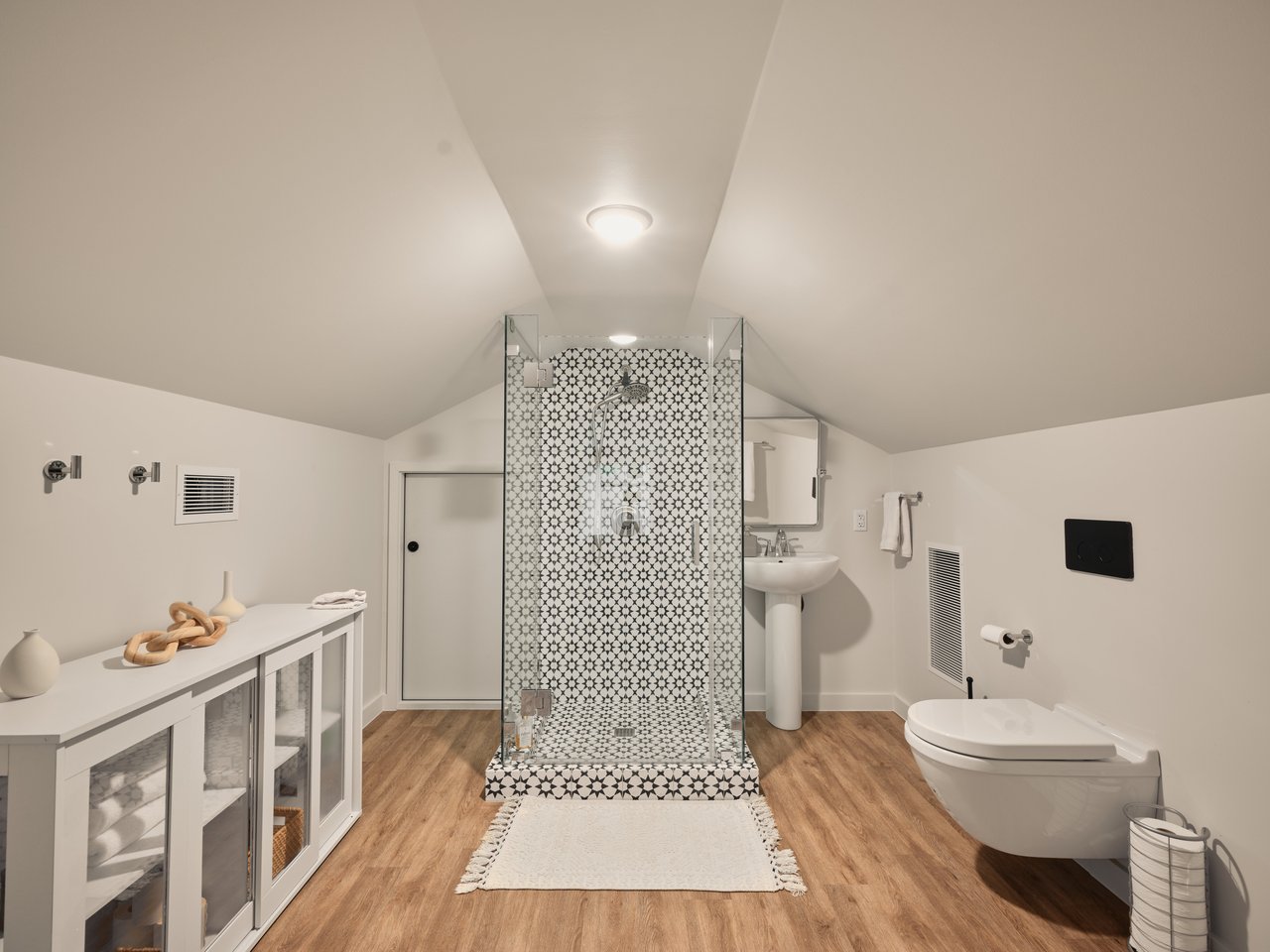 Villa Serena on Lake Austin | A Waterfront Sanctuary